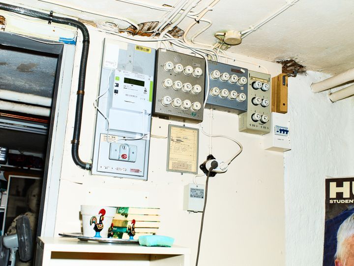 Många villaägare tycker de har möjlighet att påverka sina elkostnader, ändå tycker var tredje hushåll att det är svårt att förutse elräkningens storlek.