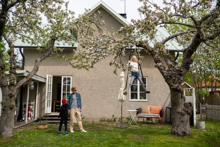 Varannan bostadsägare är orolig för att kriget i Mellanöstern ska leda till högre bolåneräntor, enligt SBAB:s undersökning.