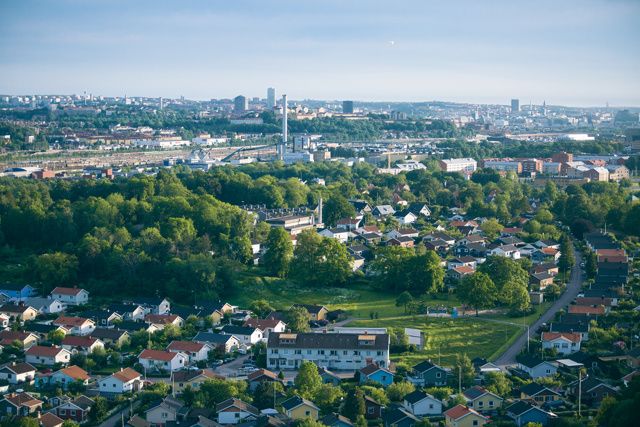 Med prisuppgången i maj ligger bostadspriserna knappt 7 procent under maxnoteringarna från våren 2022.