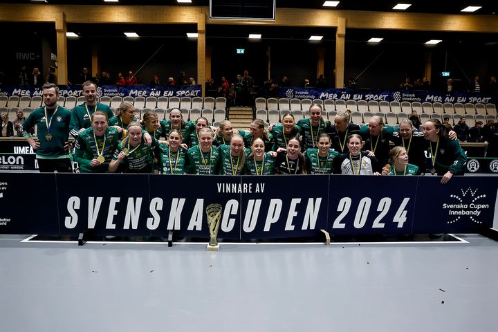 Thorengruppen IBK vann Svenska Cupen säsongen 2023/24. Foto: Per Wiklund/Svensk Innebandy