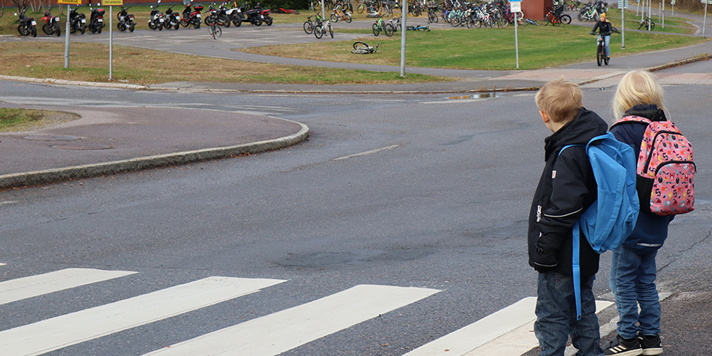 Olagligt höga hastigheter största hotet mot barns rätt till en säker skolväg på Hammarö.