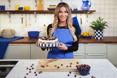 Ronja Sjölander med Pollytårta