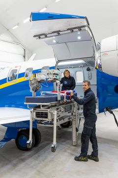 Svenskt Ambulansflyg har en elektrisk bårlyft som bidrar till en hög patientsäkerhet och god arbetsmiljö.