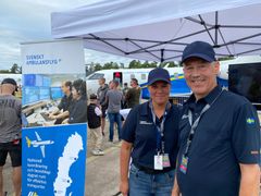 Anna Alm Andersson, förbundsdirektör och Ola Karlsson (M), styrelseordförande, här vid Försvarsmaktens flygdagar i Ronneby, augusti 2024.