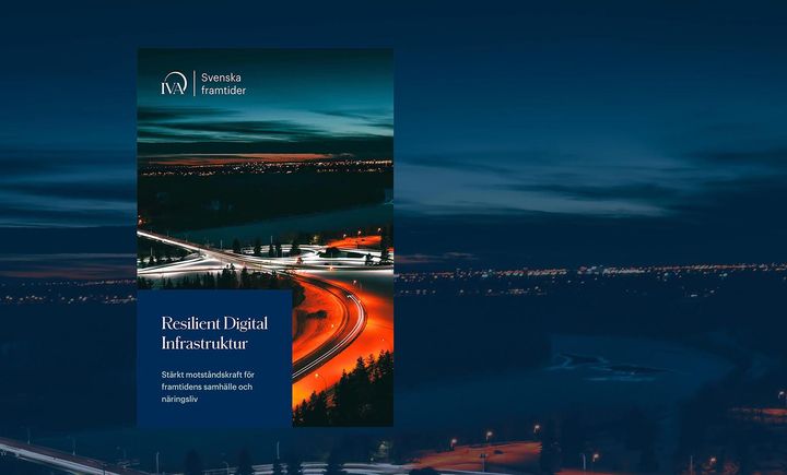Affisch för en rapport om hur Sveriges digitala infrastruktur kan stärkas, med en bild av upplysta motorvägar.