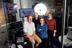 Podden Veckans vänster görs av Lovisa Arvidsson, Länstidningen Östersund, Peter Gustavsson, Dala-Demokraten, Jenny Wennberg, Arbetarbladet och Göran Greider, Dala-Demokraten. Foto: Nicklas Thegerström
