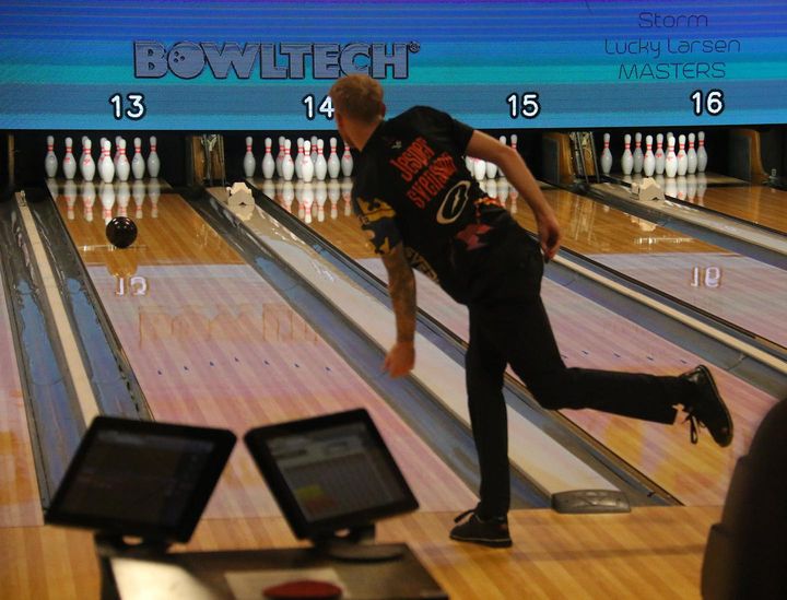 Jesper Svensson är vidare till semifinal i Storm Lucky Larsen Masters i Helsingborg.