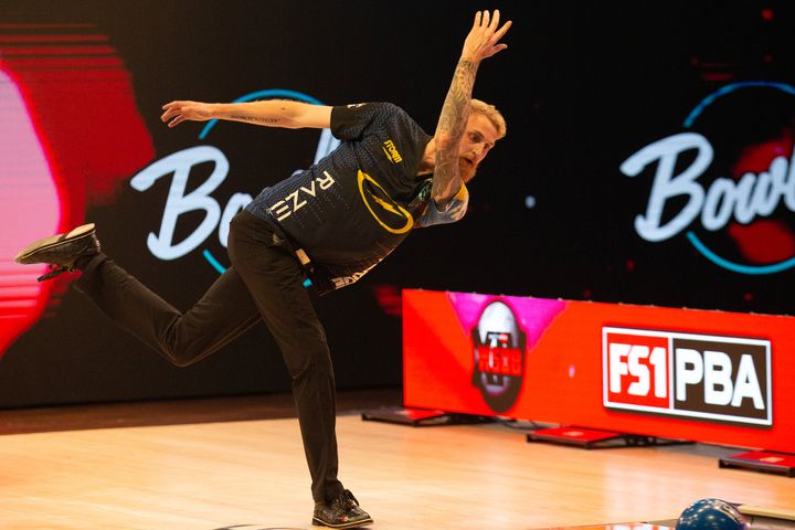 Jesper Svensson är vidare till stegfinalen i PBA World Championship och är nära sin 12:e PBA-titel.