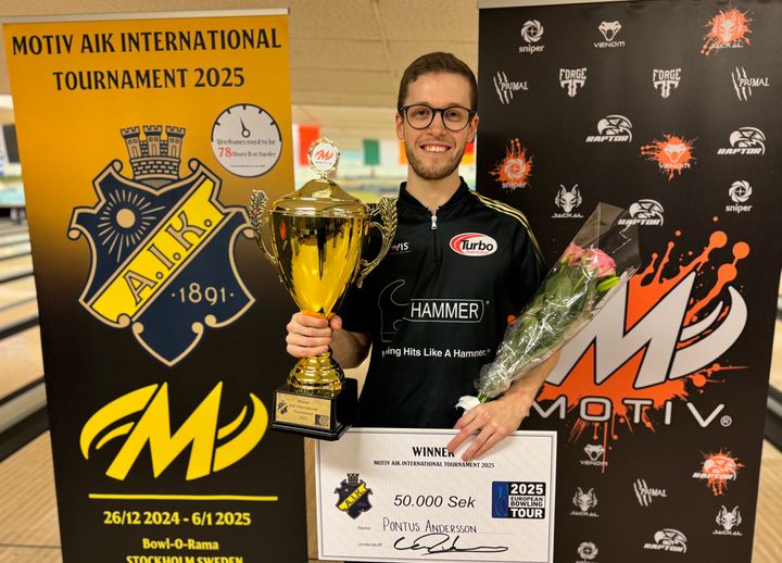 Pontus Andersson, Team Clan Nässjö, vinner AIK International Tournament efter finalseger över Leo Norgren, IKW/Köping.