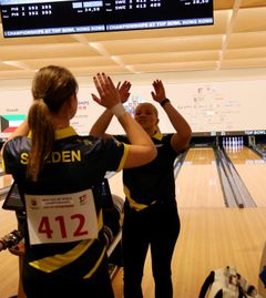 Nora Johansson och Hanna Engberg kom på nionde plats i dubbelkvalet. De är tillsammans med Anna Andersson och Victoria Johansson vidare till damernas matchspel.