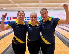 Anna Andersson, Nora Johansson och Hanna Engberg är klara för VM-semifinal i 3-manna.
