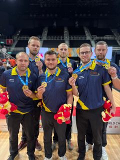 Sverige vinner VM-guld i All Events där alla distanser i mästerskapet räknas ihop.