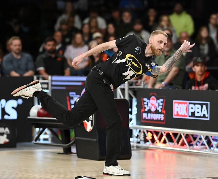 Jesper Svensson inledde PBA-säsongen starkt och blev fyra i Players Championship.
