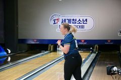 Maja Engberg jublar vid U21-VM 2024 där hon vann guld i dubbel och tog silver i mixed.