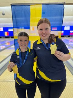 Lova Nilsson och Elin Bergqvist vann idag guld i dubbel i junior-EM.