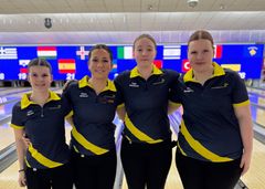 Sverige vidare till semifinal i 4-manna. Medalj är säkrad. Sveriges lag: Lova Nilsson, Elissa Mehmet, Saga Johansson och Elin Bergqvist.