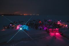 Varför åka till Burning Man när du kan åka till Frozen People i Uleåborg?