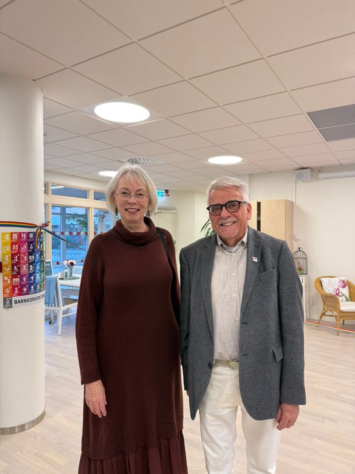 Torun Boucher (V) och Martin Olsson.