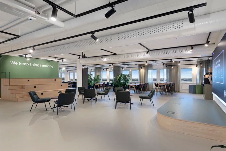 Dustins nya kontor i Nacka Strand