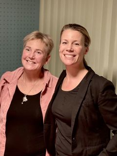 Helena Dalivin och Agneta Jansson från Gröndalsskolan i Nynäshamn tilldelas Natur & Kulturs resestipendium för lärare. De reser till Tyskland för att testa en metod som stärker elevers förståelse och kommunikation i matematik. Genom samarbetet med lärare i Berlin och gemensam utvärdering av metoden hoppas de kunna bidra till en mer effektiv och innehållsrik matematikundervisning i svenska skolor.