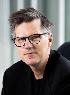 Klas Grinell tilldelas Natur & Kulturs populärvetenskapliga arbetsstipendium på 100 000 kronor.