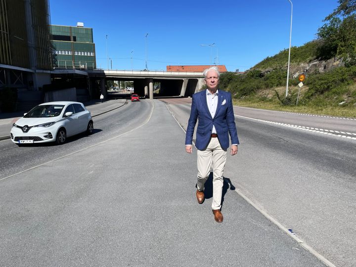Robert Nibelius (M), ordförande i tekniska nämnden i Danderyds kommun vid Mörbyleden.