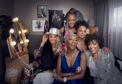 Överst: Kayode Shekoni. Nederst från vänster: Blossom Tainton, Gladys del Pilar, Vivian Cardinal, Fransesca Quartey. Foto: Markus Gårder.