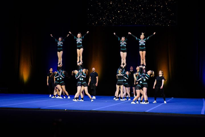 Cheer Force Allstars från Umeå