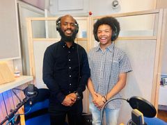Ismail Abdullahi och Luca Berardi i studion. Fotograf Felipe Martinez