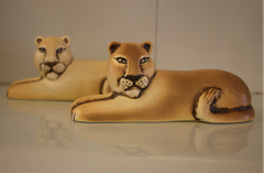 Leona, de nya figurinen av Lisa Larson. Foto: WWF