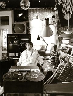 Ralph Lundsten i Andromeda-studion 1978.