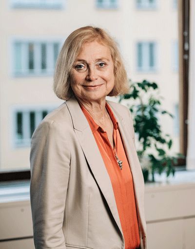 Eva Uddén Sonnegård, doktor i nationalekonomi, är en av rapportförfattarna.