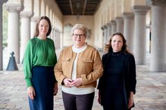 Stockholm lägger en budget som står i skarp kontrast till regeringens politik. Från vänster till höger: Miljö- och klimatborgarråd Åsa Lindhagen (MP), Finansborgarråd Karin Wanngård (S) och Förskole, fritids-, och fastighetsborgarråd Alexandra Mattsson (V)