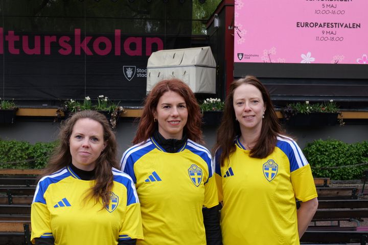 F.v: Alexandra Mattsson (V), förskole-, fritids- och fastighetsborgarråd; Emilia Bjuggren (S), finansborgarrådskandidat; Åsa Lindhagen (MP) miljö- och klimatborgarråd.