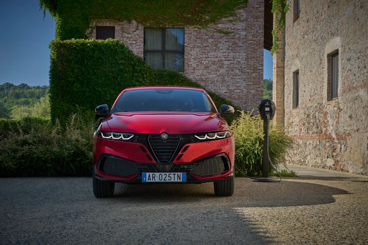 Nya Alfa Romeo Tonale 2026