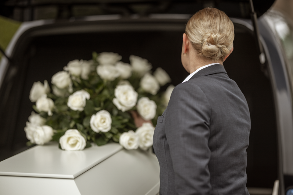 En halv miljon svenskar oroar sig för att ingen kommer på deras ...