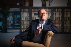 Adrian Wooldridge är aktuell med boken "Den revolutionära mitten"
