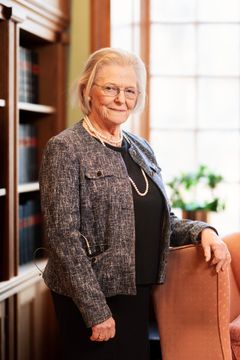 Kerstin Brismar är aktuell med boken "Motion: hälsans hörnpelare" som släpps den 17 september 2026.