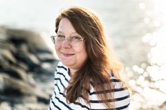Tora Wall är aktuell med boken "Havet: magi, monster och väsen" som utkommer den 24 september på Bokförlaget Stolpe.