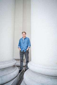 Paul Linjamaa är religionshistoriker och aktuell med boken "Gnosticismens historia".