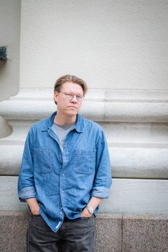 Paul Linjamaa är religionshistoriker och aktuell med boken "Gnosticismens historia".