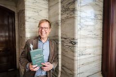 Patrik Hadenius är augustprisnominerad med sin bok Vasas testamente i kategorin Årets fackbok.