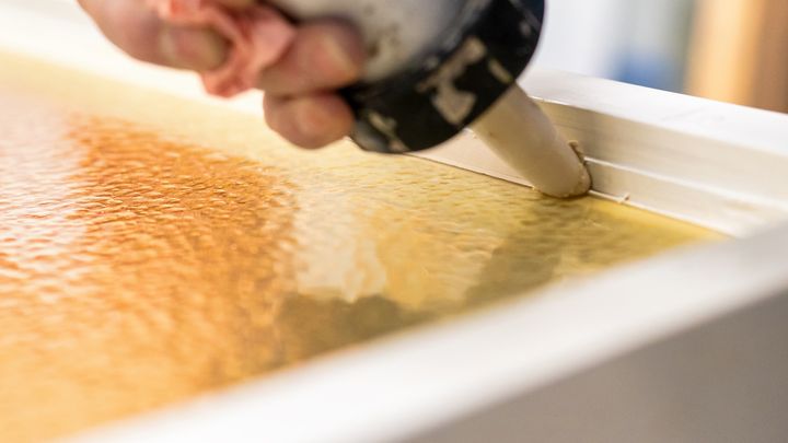 Kittning av fönster.