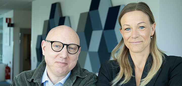 Jesper Tengroth, presschef, och Petra Lindh, enhetschef