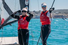 Rebecca Netzler och Vilma Bobeck. Foto: Sailing Energy