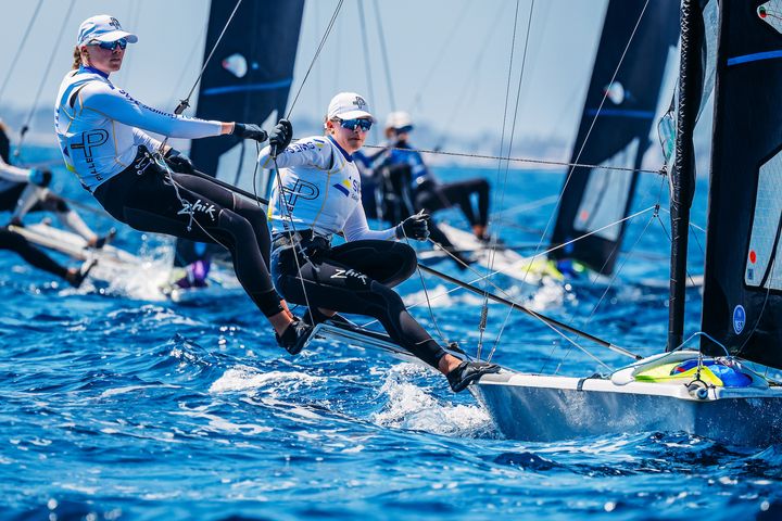 Vilma Bobeck/Ebba Berntsson ligger fyra på världscupen i Hyeres. Foto: Sailing Enargy