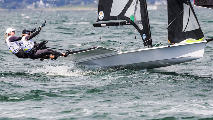 Vilma Bobeck/Ebba Berntsson ligger femma på VM i 49erFX. Foto: Sailing Energy