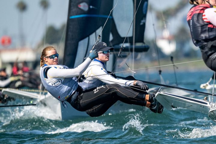 Vilma Bobeck/Ebba Berntsson leder i Los Angeles. Foto: Lexi Pline