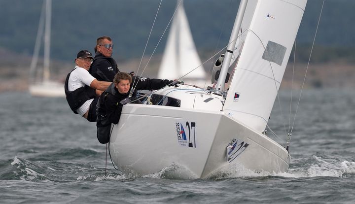 Jonas Berntsson och hans besättning blev fyra på VM i H-båt. Foto: Anders Dahlberg