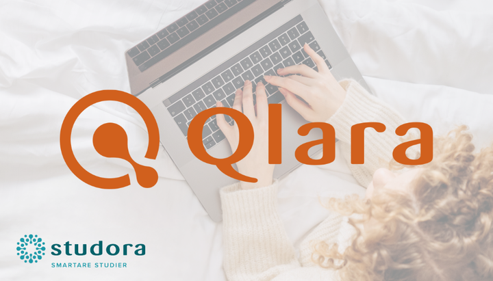 Tjej som skriver på en laptop, sedd uppifrån, och lgogtyp för Qlara och Studora.